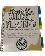 Load image into Gallery viewer, Paycheck Budget Planner - 12 month Undated Budget Template
